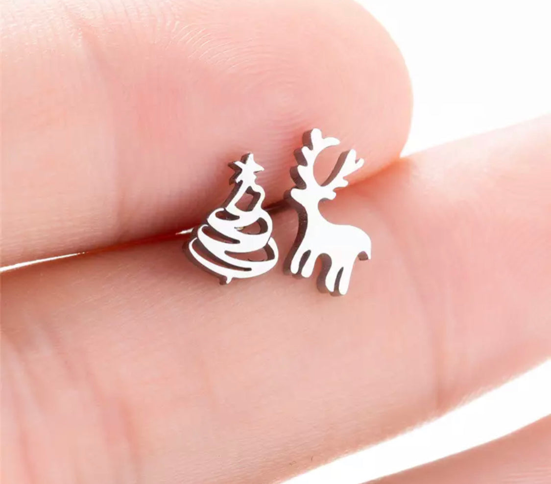 Christmas Tree/Reindeer Earring Set